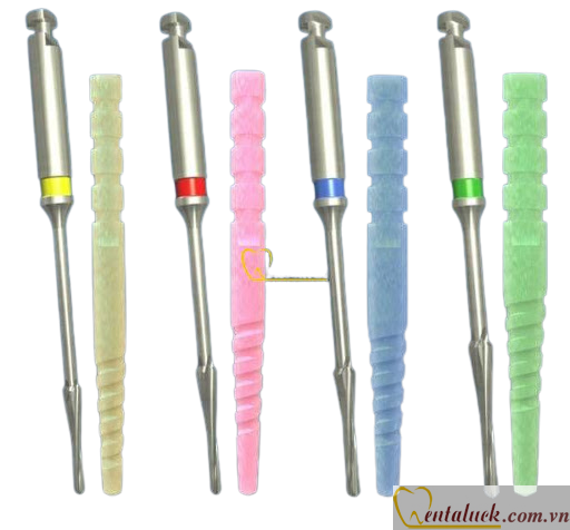 Chốt sợi thủy tinh MACRO-LOCK™ POST (xoắn) Chốt sợi thủy tinh MACRO-LOCK™ POST (xoắn)
